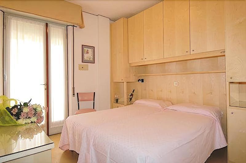 Hotel Stiefel Lignano Sabbiadoro Bagian luar foto