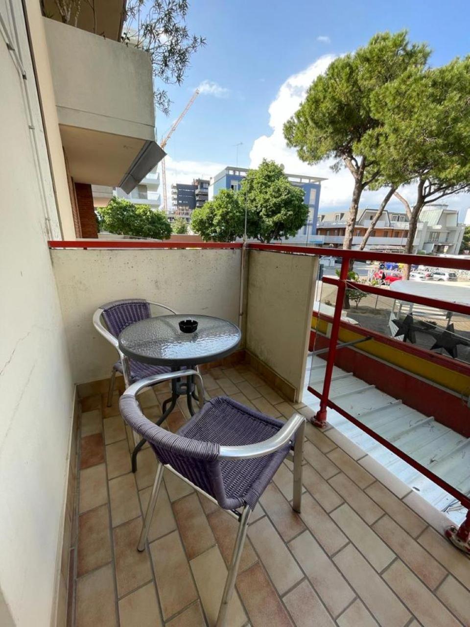 Hotel Stiefel Lignano Sabbiadoro Bagian luar foto